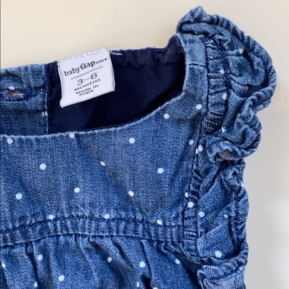 Two Baby Gap rompers size 3-6 months - Picture 3 of 4